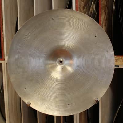 1960s A. Zildjian 18" Sizzle Crash 1420g image 2