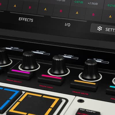 Akai MPC XL Standalone MPC For Sampling And Sequencing image 8