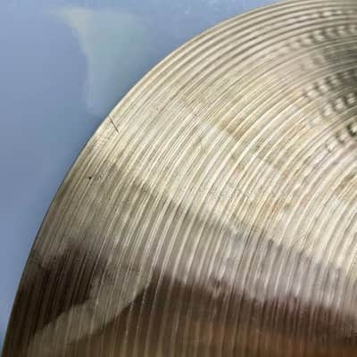 Zildjian 14" A Series New Beat Hi-Hat Cymbals (Pair) 2013 - Present - Traditional - NOS- 916 Grams Top / 1379 Grams Bottom image 15