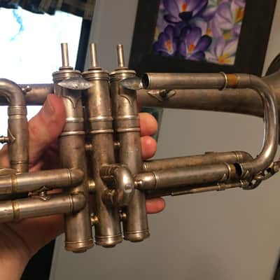 MAKE OFFER CORNET 1922 CONN 10A WONDER SILVER PLATE MISSING SOME PARTS NOT FUNCTIONING FREE SHIP image 17