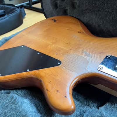 Wal MK2 5 strings 1989 Left-handed image 12