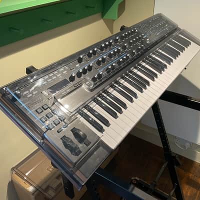 Novation Summit 61-Key 16-Voice Synthesizer image 4