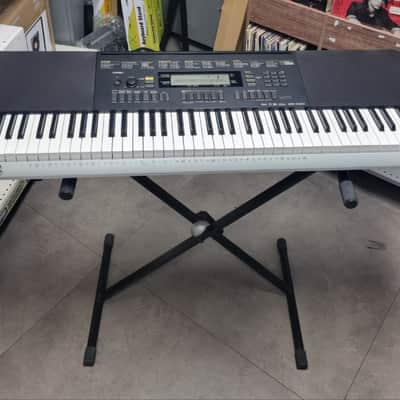 Casio WK-240 76-Key Portable Keyboard 2010s - Black