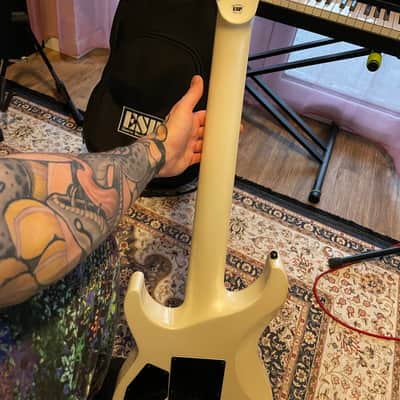 ESP E-II M-II 7B Baritone Evertune 2021 - Present - Pearl White image 6