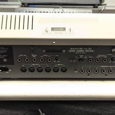 Akai MPC 60 II 1994 MIDI Sequencer & Sampler OS3.10 + OS2.12 - Grey image 3