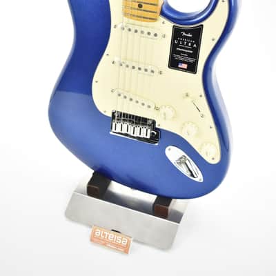 Fender American Ultra Stratocaster with Maple Fretboard Cobra Blue image 4