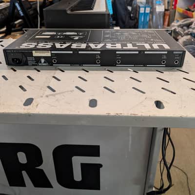 Behringer Ultrabass EX1000 Bild 7