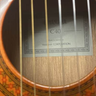 Yamaha C40 Classical Guitar 2010s - Natural image 7