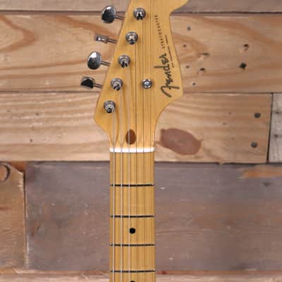 Fender Limited Edition 70th Anniversary 1954 Stratocaster DLX Closet Classic Wide-Fade 2-Color Sunburst w/ Case image 6