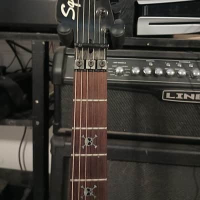 Squier Showmaster HH Skull & Crossbones 2003 - 2004 - Black Metallic / Skull & Crossbones image 4