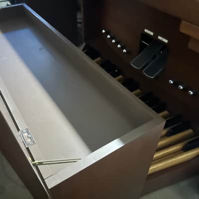 Allen Digital Computer Organ w/ 32 Note Concave Pedalboard, Bench & Allen HC15 Speakers! image 18
