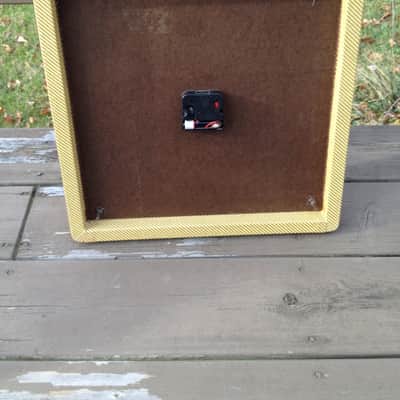 Fender Amplifier Tweed Retro Wall Clock, Fender Guitars & Amps, luthier, music studio, Super Rare! image 4