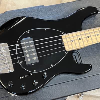 Ernie Ball Music Man Sterling 5 H Bass Black with case