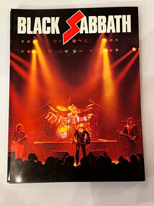Wise Publications Black Sabbath Guitar Sheet Music Book