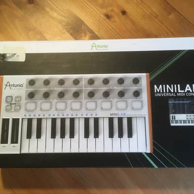 Arturia Minilab (Mk 1) NO SOFTWARE image 1