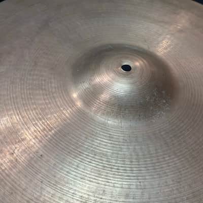 Zildjian 21" A. 50's Large Stamp Ride Cymbal - 2695g imagen 9