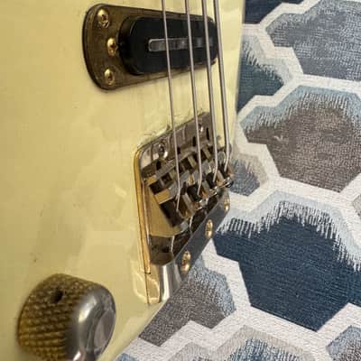 LEFT HANDED YAMAHA BB1600 BASS GUITAR image 10