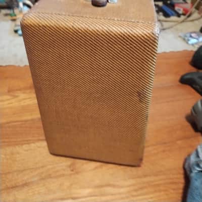 Fender Champ 5F1 Narrow Panel 5-Watt 1x8" Guitar Combo 1958 - 1964 - Tweed image 10