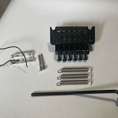 2020's Era Used FRT-01000 1000 Series Licensed Floyd Rose Black Guitar Tremolo Bridge & Arm