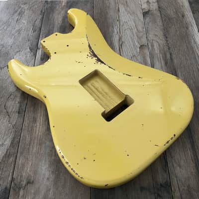 Immagine FRANCHIN Mercury guitar body Relic Aged Vintage White 100% Nitro Lacquer Cracks SSS Red Alder Stratocaster-Strat-S-Style Made in Italy - Stock piece #23080626 - 2