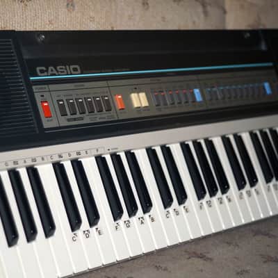 Casio Casiotone CT-605 1980s Keyboard (Black / Beige) image 6