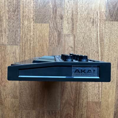 Akai MPK Mini MKIII 25-Key MIDI Controller Black on Black image 6