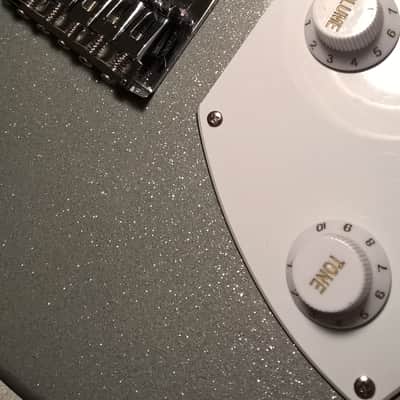 Peavey Rockmaster--Silver Sparkle; Built-In Tuner & Headphone Amp; Upgraded PU; Great Cond.; Gig Bag image 14