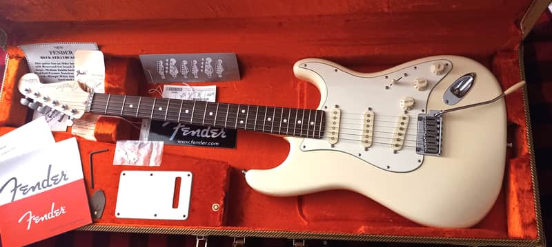 Fender Jeff Beck Artist Series Stratocaster with Hot Noiseless Pickups 2001 - Present - Olympic White - Onboard Stratoblaster Preamp and Fishman 9v Battery Pack