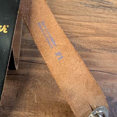 Fender Leather Guitar Strap 2.5" With Locks Black Used image 3