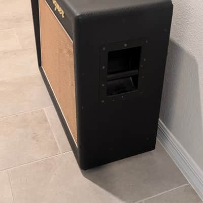 Bogner 212C Closed Back Large Size 2x12" Guitar Speaker Cabinet 2010s - Black image 2