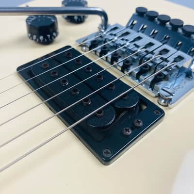 Kramer Pacer Special-True Vintage Goodness- 1982 Creme image 5