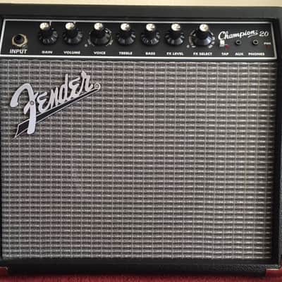 Fender Strat + Amp package Player II Stratocaster 2024 - White image 10