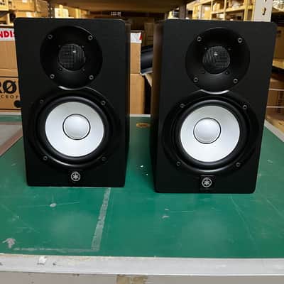 Yamaha HS5 5" Powered Studio Monitor (Pair) - Black image 4