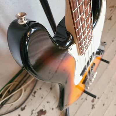 Fender Standard Jazz Bass with Rosewood Fretboard 2004 - Brown Sunburst image 7