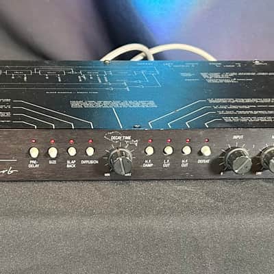Alesis XT Digital Reverb image 2