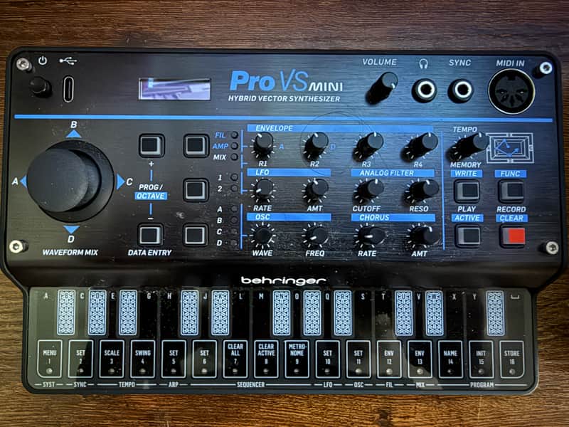 Behringer Pro VS Mini 4-Voice Hybrid Vector Synthesizer
