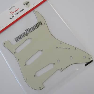 Fender 11-hole ’60s Vintage Stratocaster Pickguard Mint Green 0991343000