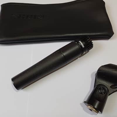Shure SM57 Cardioid Dynamic Microphone - with zip case and mic clip image 3