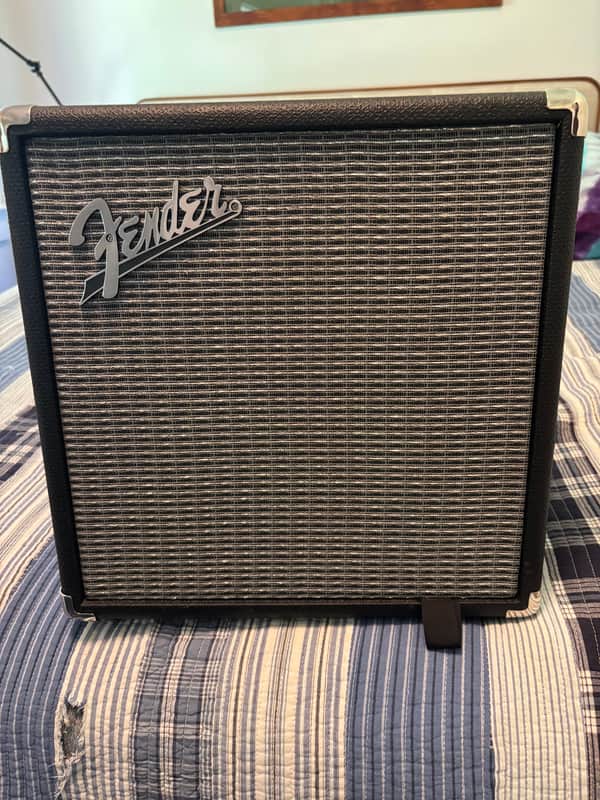 Fender Rumble 15 V3 15-Watt 1x8" Bass Combo 2015 - Present - Black image 1