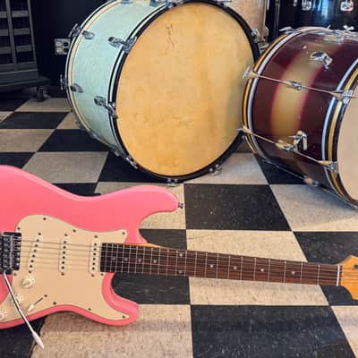 Unbranded Stratocaster-style electric guitar - Pink image 4