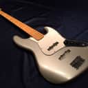 Fender Jazz Bass MIJ Shoreline Gold Vintage Refinsh