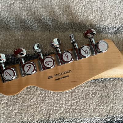 Fender Deluxe Nashville Telecaster 2019 - Maple Finger Board, White Blonde Body w/ Deluxe Fender GIg Bag image 6
