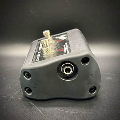 Fender 2 Button Footswitch: Effects On-Off (Mic-Inst Channels) For Acoustasonic Jr image 2