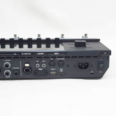 LINE 6 Helix Stadium XL Floor Multi-Effects Processor [21HXF5V7532000017] (03/09) image 9