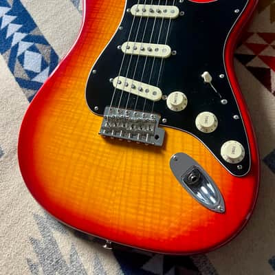 Fender Rarities Series Flame Ash Top American Original '60s Stratocaster with Birdseye Maple Neck 2019 - Plasma Red Burst image 2