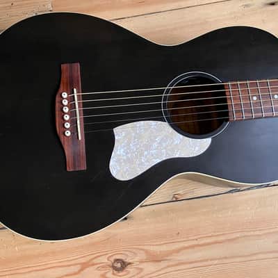 Art & Lutherie Roadhouse Faded Black Parlour Sized Electro Acoustic Guitar Pre Owned Parlor image 2