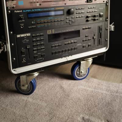 Roland JV-1080 64-Voice Synthesizer Module - Black image 2