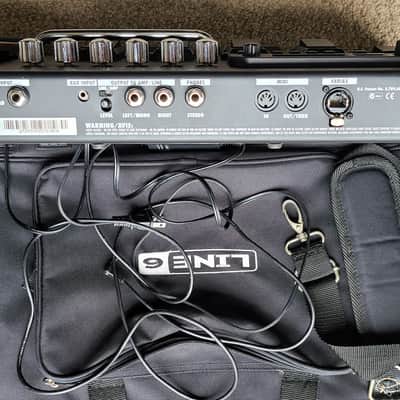 Line 6 POD xt Live Multi-Effect and Amp Modeler with Version 3 firmware and gig bag image 7