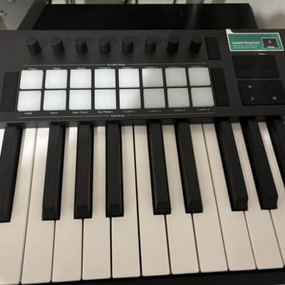 Novation Launchkey 49 MKIV MIDI Keyboard Controller 2024 - Present - Black image 3