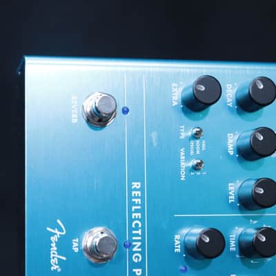 Fender Reflecting Pool Delay/Reverb Very Realistic Algorithms Effect Pedal w/Box image 9